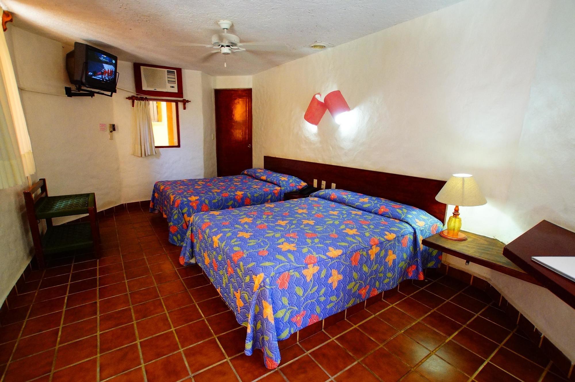 Villas Miramar Zihuatanejo Buitenkant foto